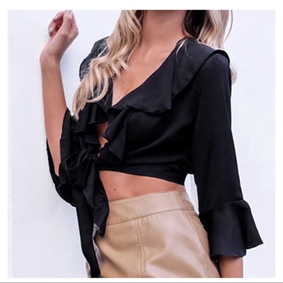 Boutique Tops - SEXY DEEP V 1/2 SLEEVE TIE FRONT BELL SLEEVE